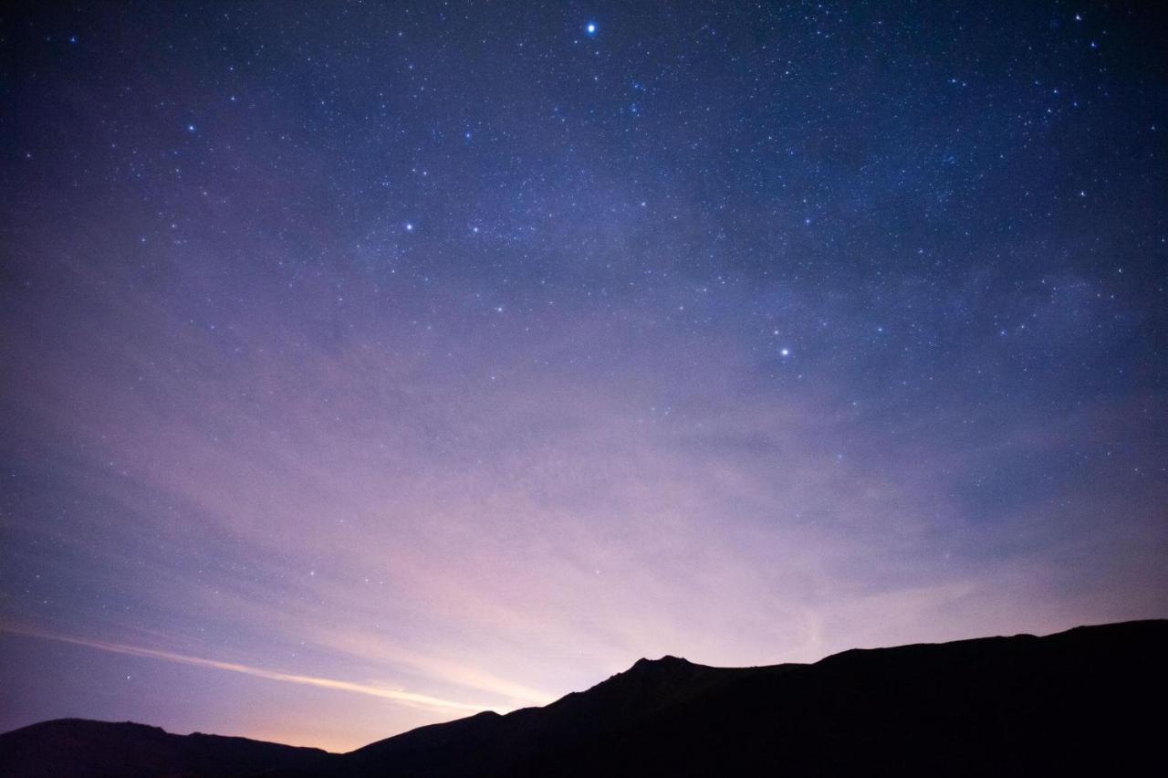 Hotel Camino De Las Estrellas Serranillos Zewnętrze zdjęcie