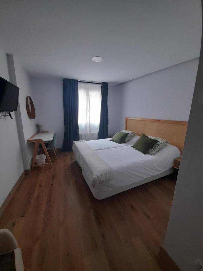 Hotel Camino De Las Estrellas Serranillos Zewnętrze zdjęcie