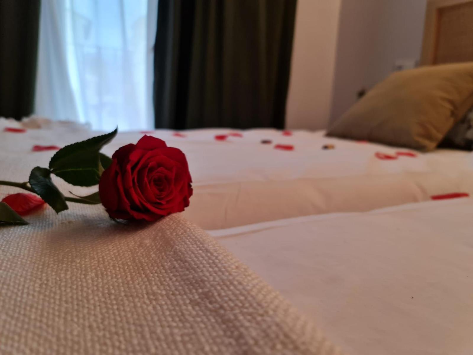 Hotel Camino De Las Estrellas Serranillos Zewnętrze zdjęcie
